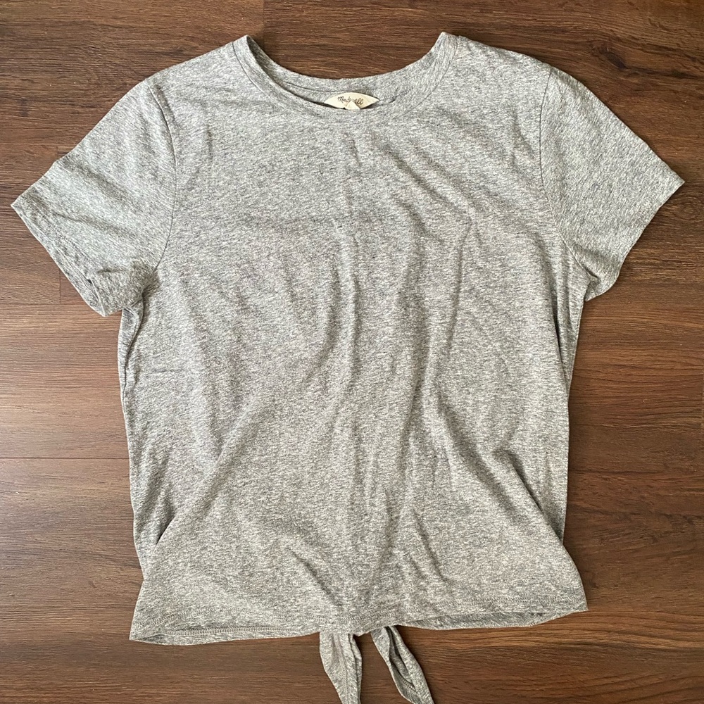 LIKE NEW • Madewell Knotted Tee